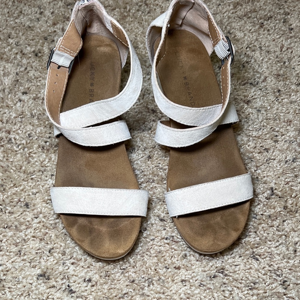 Lucky Brand Cream Suede Ankle-Strap Sandals size 8